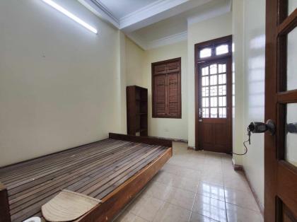 CHO THUÊ NHÀ RIÊNG PHỐ ĐỘI CẤN, BA ĐÌNH, 36M2, 4 TẦNG, 5 NGỦ, GẦN Ô TÔ