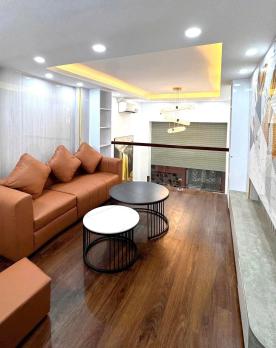 Bán nhà ngõ 221 Khương Trung, diện tích 30m x 6 tầng, mặt tiền.5m, giá 6.7 tỷ