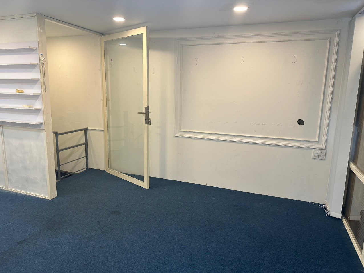 Cần bán căn Shophouse Galaxy9 mặt tiền đường Nguyễn Khoái, Phường 01, Quận 4 : -	Kết cấu 1 trệt, 1 lửng, diện tích 60m2