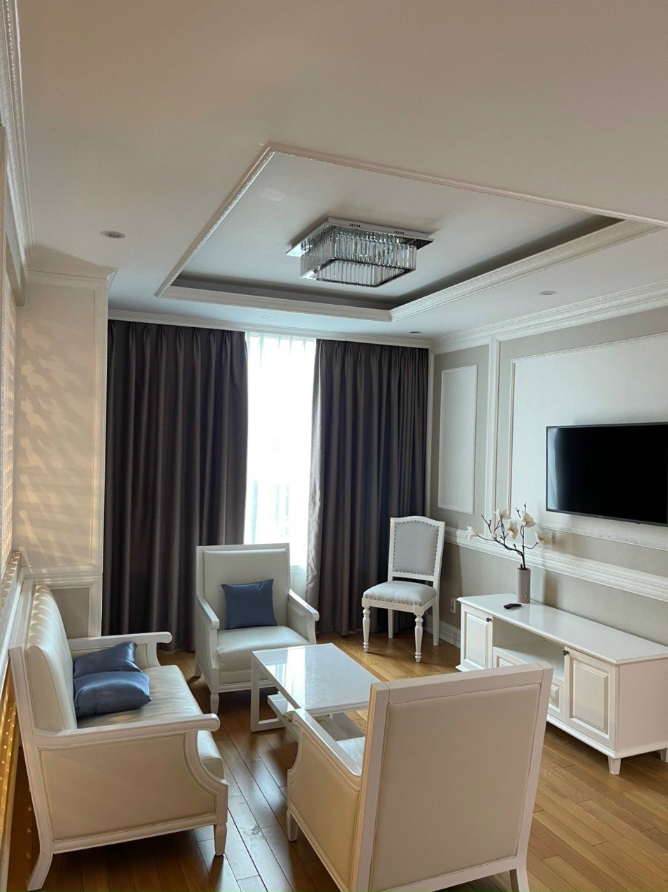 Chính chủ cần cho thuê căn hộ LEMAN 117 Nguyễn Đình Chiểu, Phường 6, Quận 3, Thành phố Hồ Chí Minh, nằm tại tòa nhà