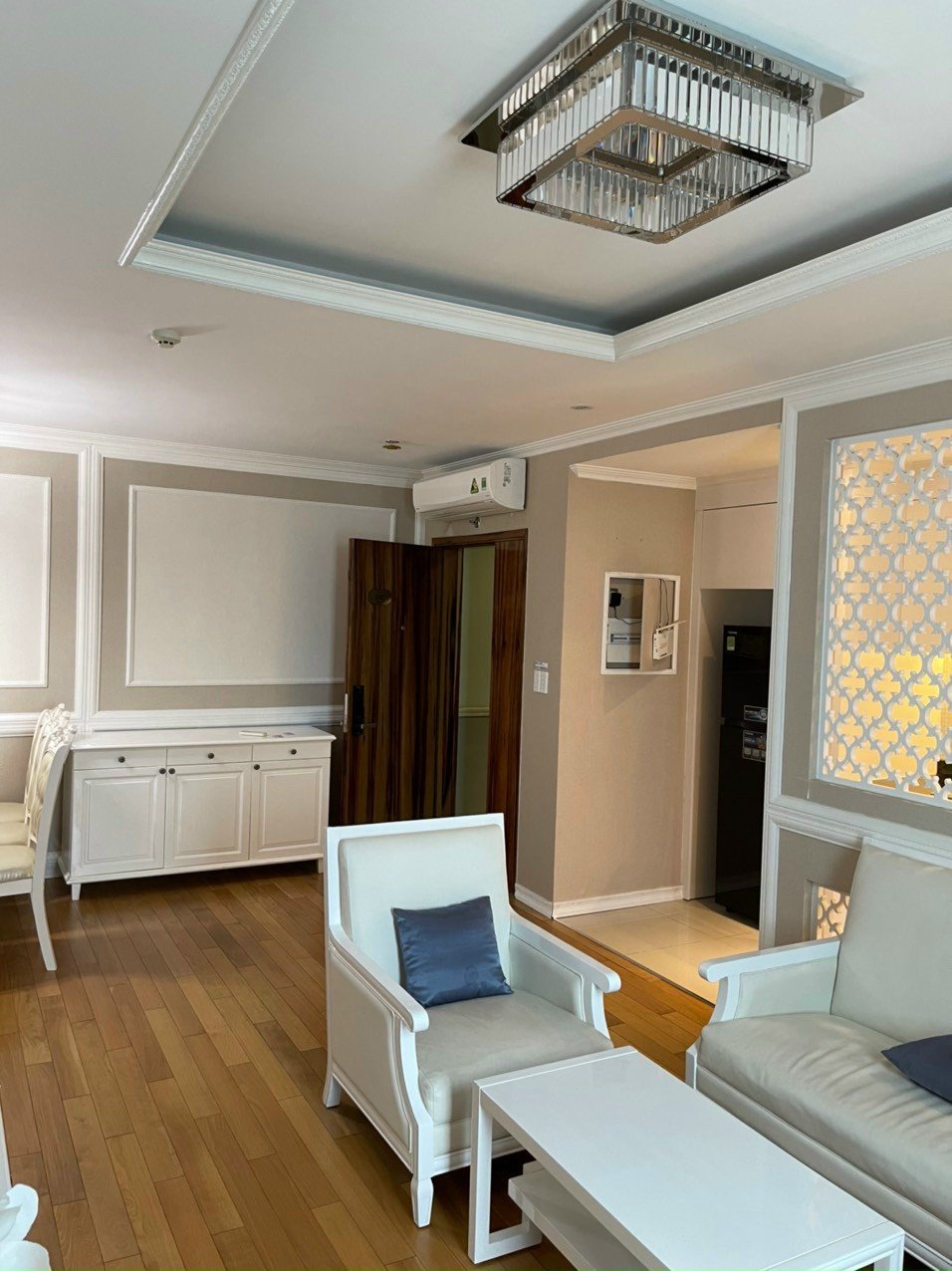 Chính chủ cần cho thuê căn hộ LEMAN 117 Nguyễn Đình Chiểu, Phường 6, Quận 3, Thành phố Hồ Chí Minh, nằm tại tòa nhà