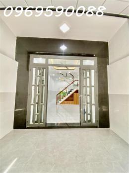Bán nhà gấp nhà Hoà Bình Tân Phú 58.2m² 3T 4PN, 3WC chỉ 5tỷx