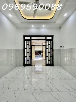 Bán nhà gấp nhà Hoà Bình Tân Phú 58.2m² 3T 4PN, 3WC chỉ 5tỷx