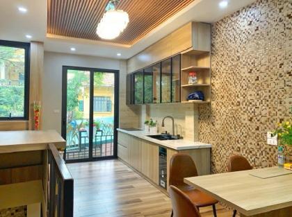 BÁN NHÀ ĐẸP NGUYỄN VĂN CỪ LONG BIÊN HÀ NỘI, Ô TÔ VÀO, GẦN PHỐ, GIÁ MỀM NHƯ BÚN