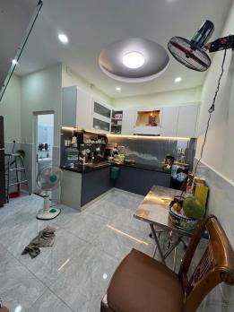 BÁN NHÀ 2 TẦNG (4x12)  HUỲNH THỊ HAI – HẺM XE HƠI TÂN CHÁNH HIỆP, Q12