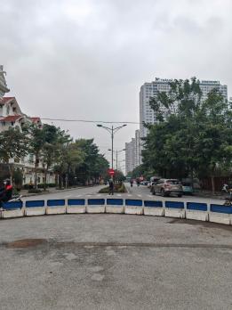Bán biệt thự  thành phố giao lưu, 204m2, mt 12m, kinh doanh, nhỉnh 50tỷ.