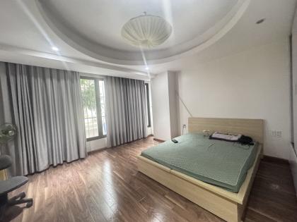 Bán nhà Làng Việt Kiều Châu Âu ô tô vỉa hè kinh doanh dt 155m 5t mt 10m giá 33,9 tỷ