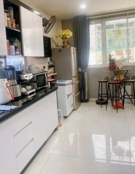 HẺM XE TẢI QUAY ĐẦU, sát MẶT TIỀN Hàng Xanh, DTSD 55m2 3PN, chỉ 5.x tỷ