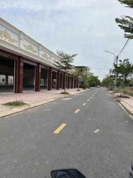 Bán nhà mặt tiền 100m2, 1 trệt 1 lầu – khu dân cư Long Cang
