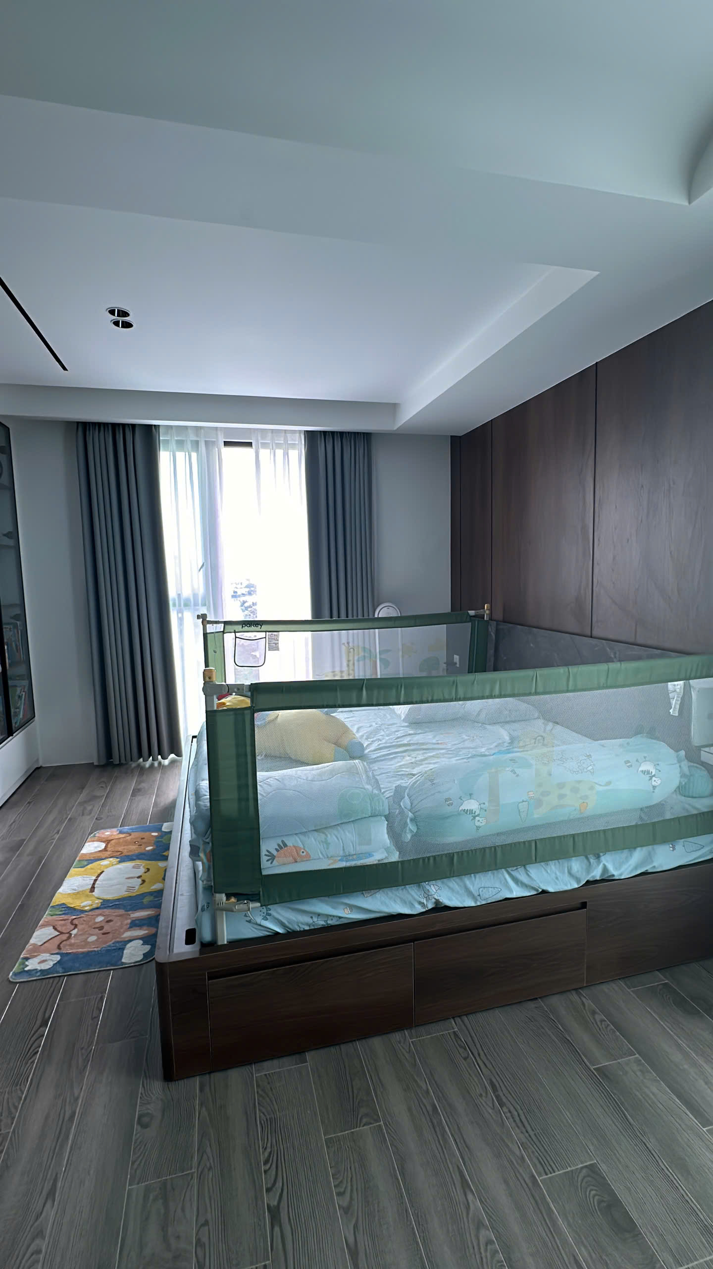 Bán nhanh D1 Mension view sông, view Bitexco tầng cao thoáng mát. - Diện tích: 178m² gồm 4 phòng ngủ, phòng khách