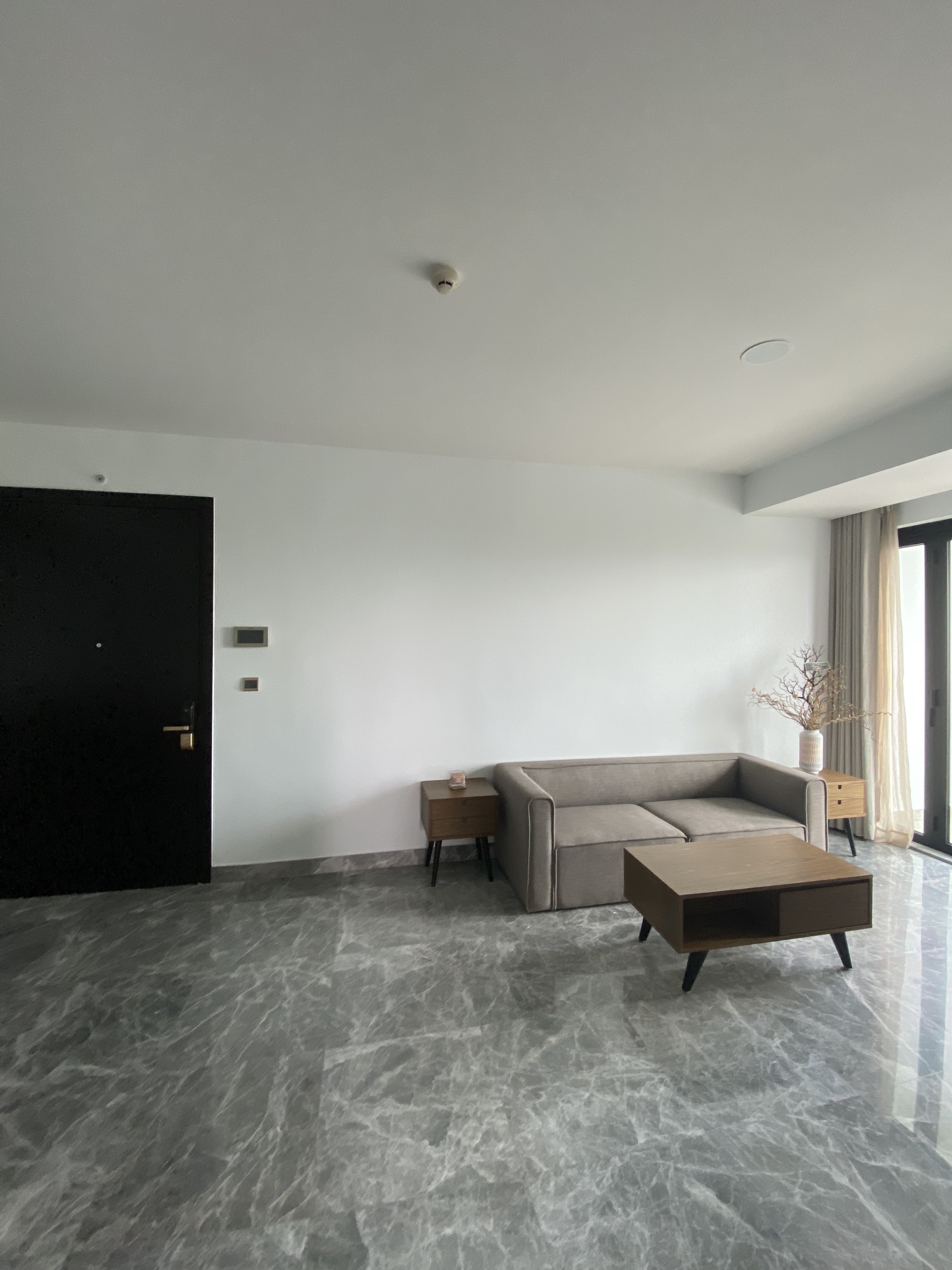 Cho thuê D1 Mension, 608 Võ Văn Kiệt, Phường Cầu Kho, Quận 1 :  - Căn 1 : 2PN, 2WC tầng thấp, full nội thất giá 22 triệu