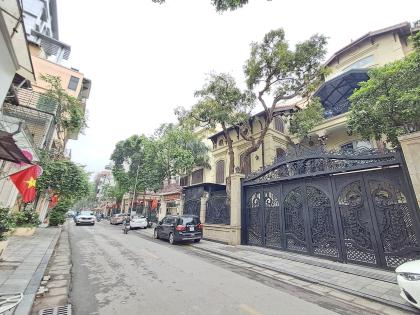 Bán Nhà Mặt Phố Quận Hoàn Kiếm 87m4T MT8,7m 1 SỔ 1 CHỦ 66 Tỷ Trần Quốc Toản.