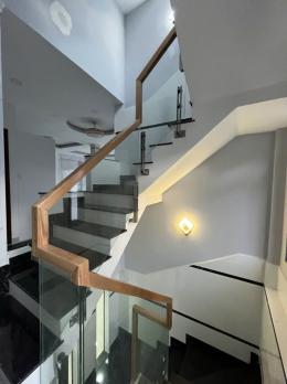 Bán nhà 2 Mặt tiền Lương Thế Vinh - Lũy Bán Bích, DT: 6/10x13.5m, 4 tầng, 15.6 tỷ