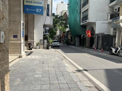 Mặt Phố Bùi Thị Xuân,HBT 133m (10 Tầng Nổi+ 2 Hầm), MT 7m 160 Tỷ, Doanh thu khủng