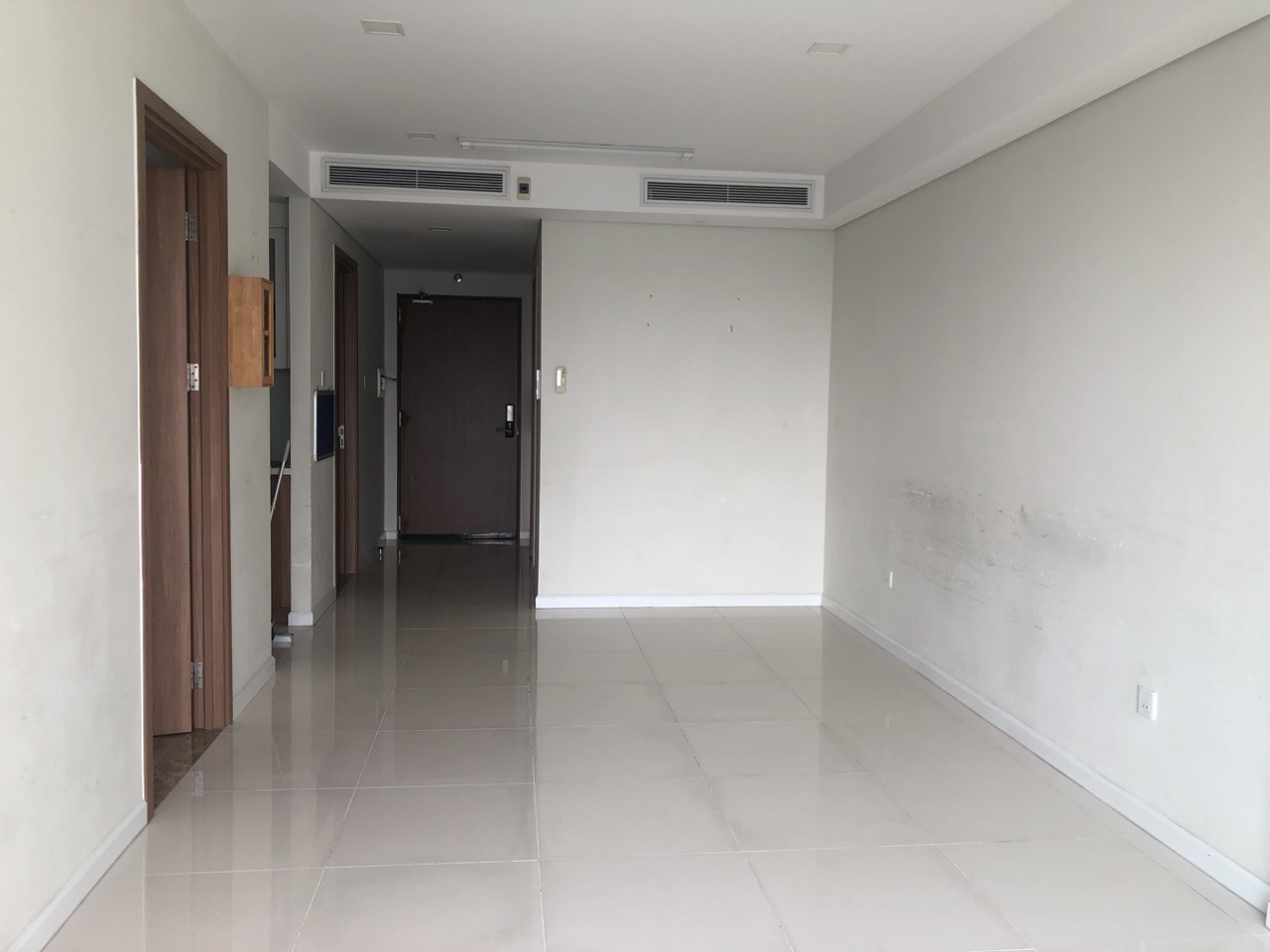 Cần cho thuê gấp căn hộ chung cư Rivera Park, Đ.Thành Thái, P.14, Quận 10 TP.HCM :