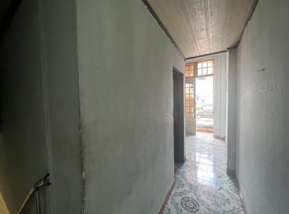 NHÀ CŨ, HẺM XE HƠI giáp Phạm Văn Đồng, GIẢM CHÀO 300tr, DTSD 61m2, chỉ 3.85 tỷ