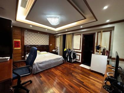 ????????25 tỷ Sở hữu Penthouse N07 KĐT Dịch Vọng 309m2 Nội thất choáng ngợp