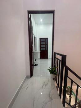 NHÀ ĐẸP nở hậu Quận 6 2 tầng BTCT hẻm thông chỉ 4 tỷ xí.