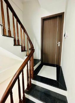 Bán nhà PHÚ THƯỢNG 35m2, 2 thoáng, ô tô, nội thất chủ tặng, nhỉnh 6 tỷ.