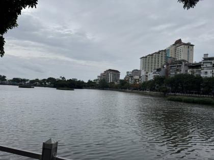 Bán Nhà 2 Mặt Phố Quận Ba Đình 135m3T MT7,5m VIEW Hồ Tặng GPXD 8 Tầng 99 Tỷ Trấn Vũ.