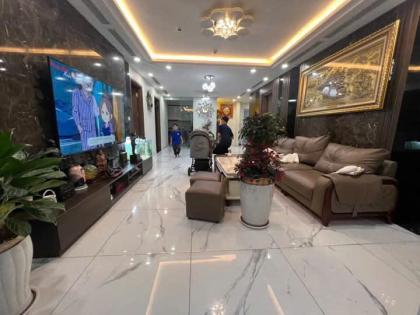 CỰC Hiếm! Mặt phố Nguyễn Khuyến, Dương Lâm mặt chợ KĐT Văn Quán sầm uất 105m2 chỉ 2x tỷ.