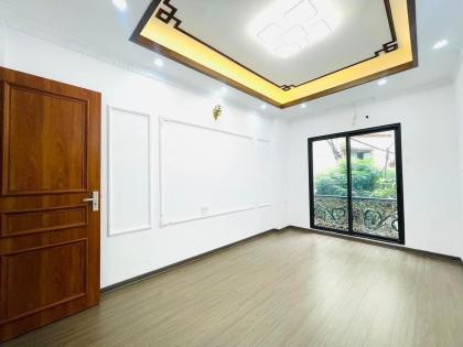 Siêu phẩm phố Tôn Thất Tùng, Đống Đa, 6 tầng thang máy mới, ngõ rộng, giá tốt