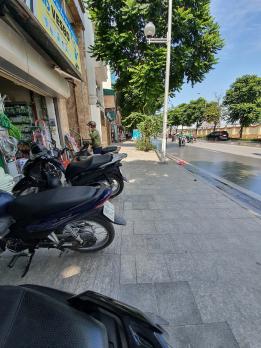 Bán Nhà Mặt Phố Quận Thanh Xuân 176m4T MT6m Vỉa Hè 1 SỔ 1 CHỦ 75,5 Tỷ Lê Trọng Tấn.