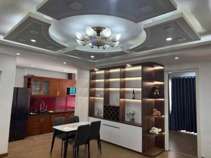 - ĐẦU NGÕ xuân đỉnh 35m2 ,5 tầng , mt 5m ,mặt ngõ 3,5m ,ngõ mặt tiền kinh doanh 8,7 tỷ