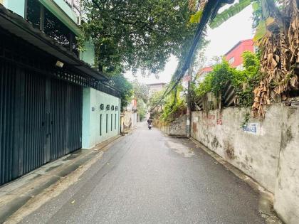 NHÀ ngõ xuân la S 45m2 ,5 tầng , mt 5m ,mặt ngõ 3m ,ngõ ba gác ,giá 6,3 tỷ