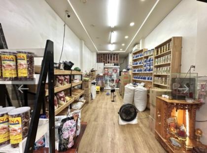 Gấp bán nhà đất, mặt tiền phường Đức Nhuận (Quận Phú Nhuận) TPHCM, giá rẻ, kinh doanh tốt