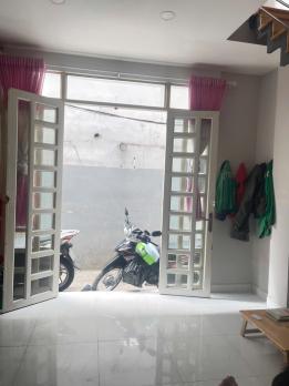 Gần KHU ẨM THỰC PHAN XÍCH LONG, HẺM BA GÁC thông, 2 Tầng DTSD 45m2, giá chỉ 3.25 tỷ.