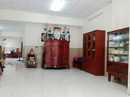 Bán nhà MTKD 111m2 ngang 4m nở hậu 6.3m Đ.số 20 thông Dương Quảng Hàm KD đa ngành 9 tỷ.