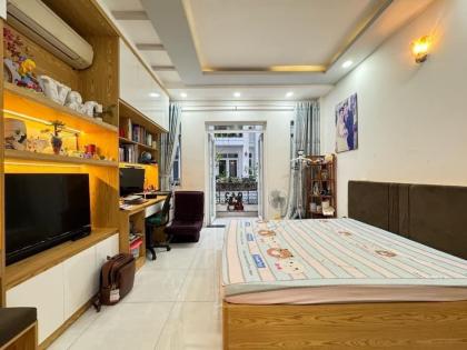 Ở NGAY! Bán Nhà Đẹp 4 Tầng Xe Hơi Thông Lê Văn Sỹ, 61m2, 10.5 Tỷ