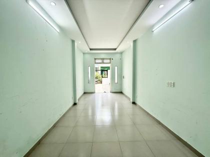 6.45 TỶ - 56m2 - HẺM Ô TÔ - LÊ QUANG ĐỊNH - NGUYỄN BỈNH KHIÊM  P1 GÒ VẤP - 3 TẦNG - SÂN RỘNG - SIÊU HIẾM.