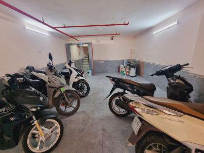 Bán Nhà Phố Cầu Giấy, 61m, 2MT, Ô tô, 9T,TM, KD, Dòng tiền 120Tr/tháng, giá nhỉnh 25 tỷ