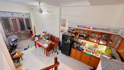 Bán nhà ngõ 260 Chợ Khâm Thiên,diện tích 33/35m x 4 tầng, mặt tiền 3.5m, giá 7.350 tỷ.