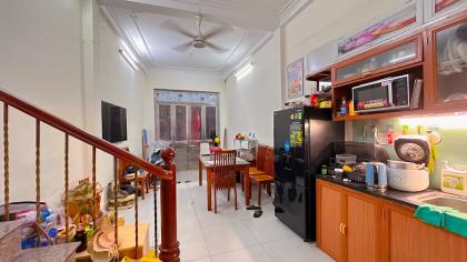 Bán nhà ngõ 260 Chợ Khâm Thiên,diện tích 33/35m x 4 tầng, mặt tiền 3.5m, giá 7.350 tỷ.