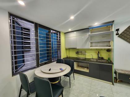 Bán nhà Quan Nhân ,diện tích 31/33m x 6 tầng, mặt tiền 4m, giá 8.5 tỷ.