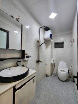 Bán nhà Quan Nhân ,diện tích 31/33m x 6 tầng, mặt tiền 4m, giá 8.5 tỷ.