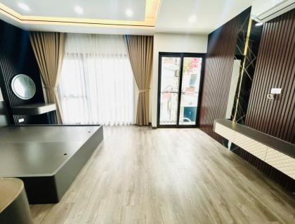 Tuyệt đẹp 45m2-7T-4PN, Thang máy, ôtô gần phố Trịnh Văn Bô, giá 8.3 tỷ