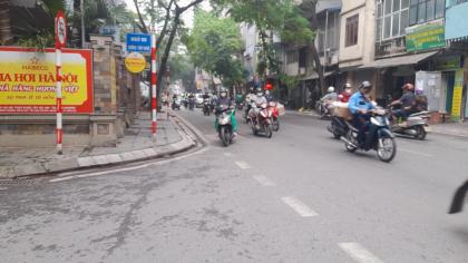 Bán Nhà Mặt Phố Quận Tây Hồ 58m2T Tặng Nhà 20,8 Tỷ Thuỵ Khuê.