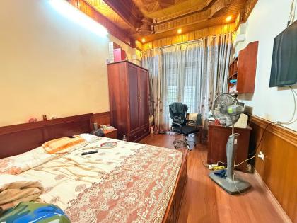 Bán nhà phố Nguyễn Ngọc Nại, Thanh Xuân, ô tô vào nhà, gần phố, ngõ thông kinh doanh