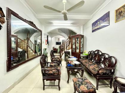 Bán nhà phố Lê Thanh Nghị, Hai Bà Trưng, lô góc, nhà dân xây, ngõ rộng, trước nhà thoáng sáng