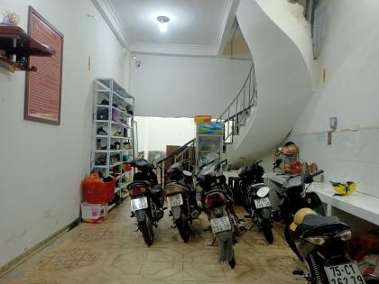 Bán Nhà Mặt Phố Quận Đống Đa 55m2-4T MT Hơn 4m 2 THOÁNG 17 Tỷ Xã Đàn 2.