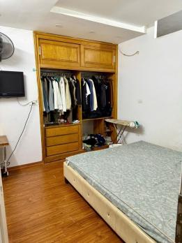Bán căn hộ chung cư Khu đô thị Trung Hòa Nhân Chính, nhà đẹp ở luôn, vị trí đẹp, gần phố
