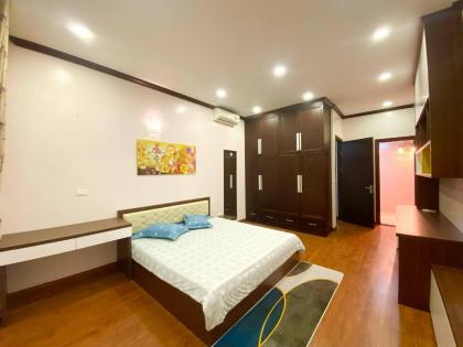 Bán nhà Nguyễn Viết Xuân, Thanh Xuân, nhà đẹp ở luôn, tặng full nội thất, gần ngay ô tô tránh