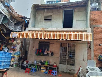 Gấp bán nhà đất Quận 1 TPHCM ,hẻm thông,khu kinh doanh diện tích lớn ,giá rẻ