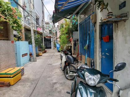 Gấp bán nhà đất Quận 1 TPHCM ,hẻm thông,khu kinh doanh diện tích lớn ,giá rẻ