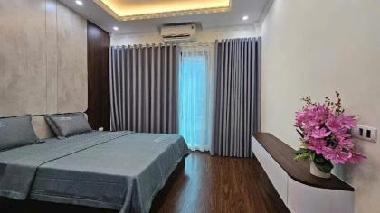 Bán nhà Phạm Văn Đồng, 40m2, phân lô, ô tô, nội thất chủ tặng,  nhỉnh 7tỷ.
