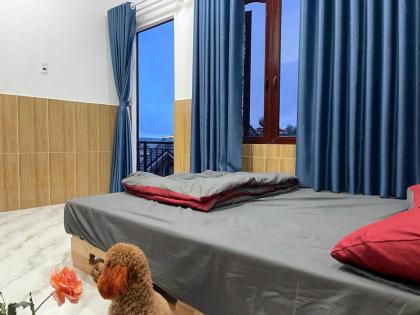 Bán nhà 2 mặt tiền 450m2 view thung lũng đèn Trịnh Hoài Đức phường 11 Đà Lạt - giá 9.5 tỷ
